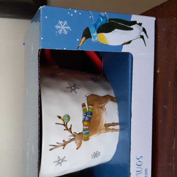 Set of Two Christmas Mugs - Picture 3 of 5